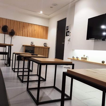 Roppongi Motel Pingtung Zewnętrze zdjęcie