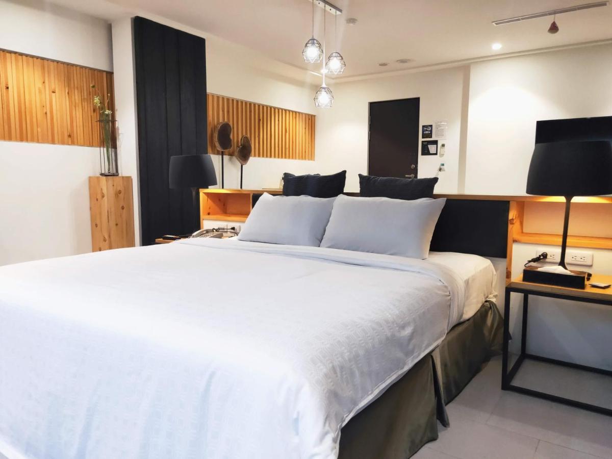 Roppongi Motel Pingtung Zewnętrze zdjęcie