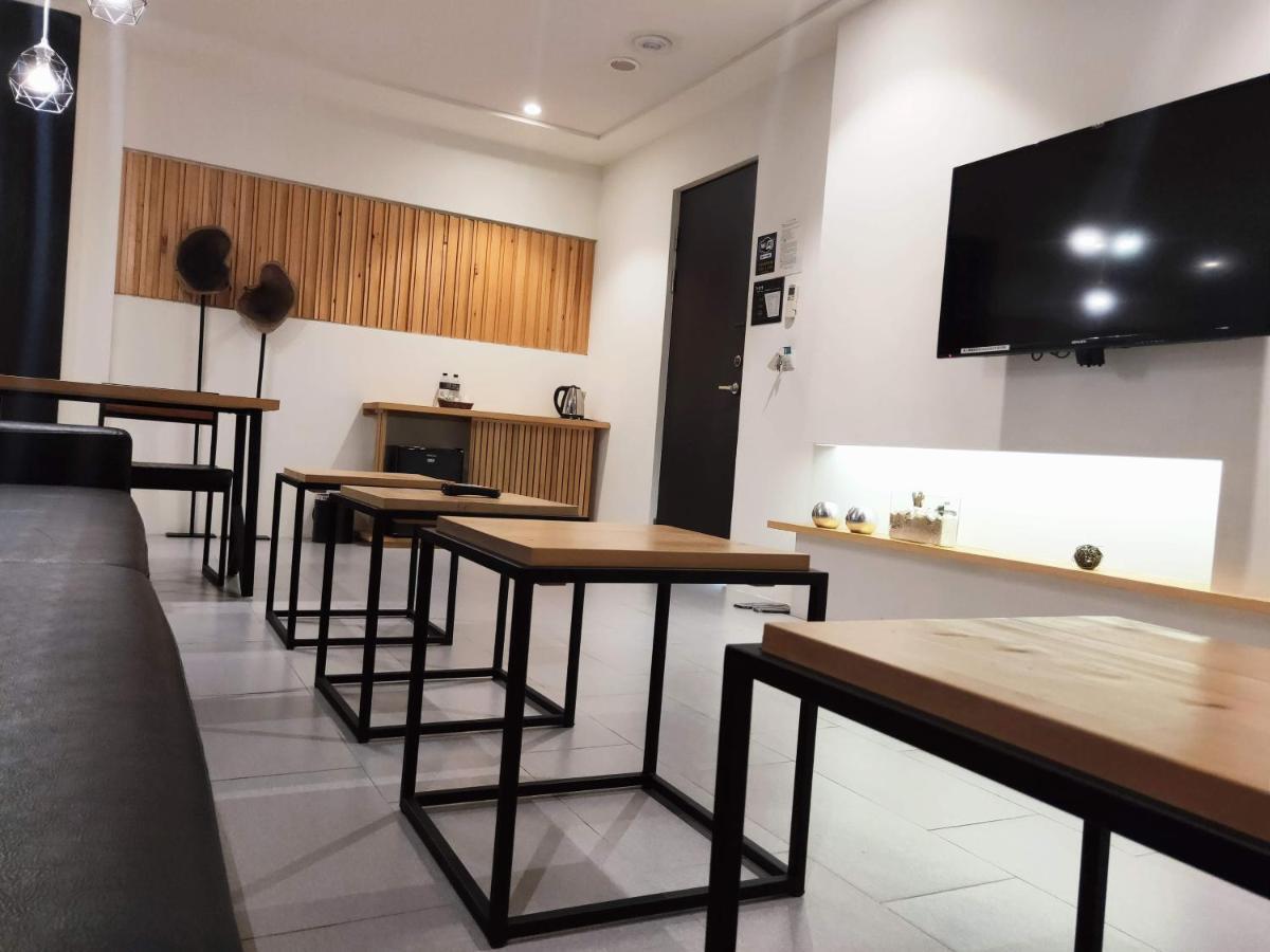 Roppongi Motel Pingtung Zewnętrze zdjęcie