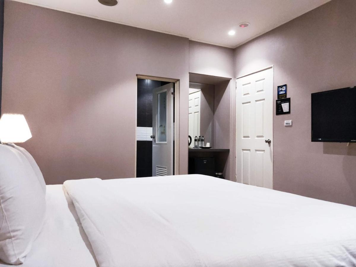 Roppongi Motel Pingtung Zewnętrze zdjęcie