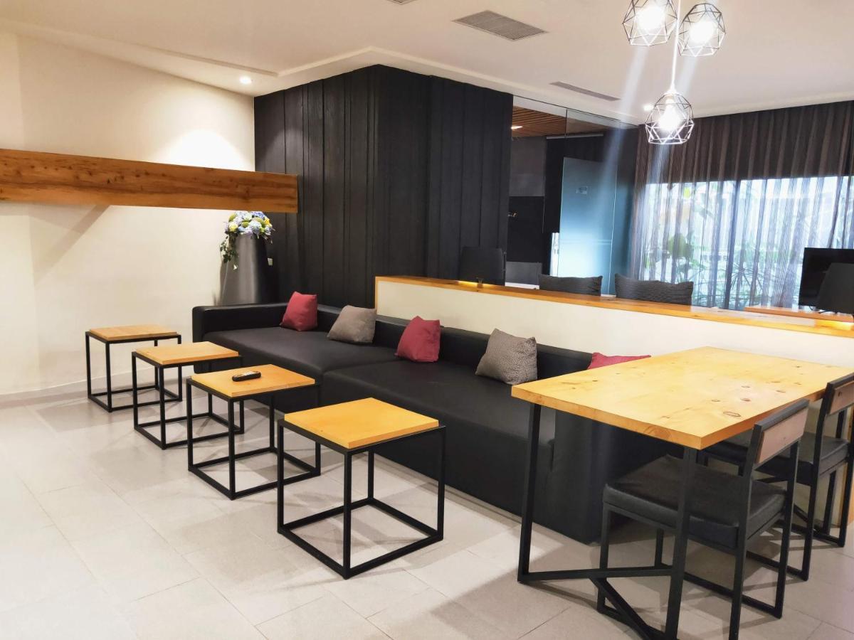 Roppongi Motel Pingtung Zewnętrze zdjęcie