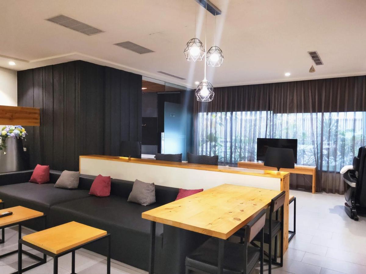 Roppongi Motel Pingtung Zewnętrze zdjęcie